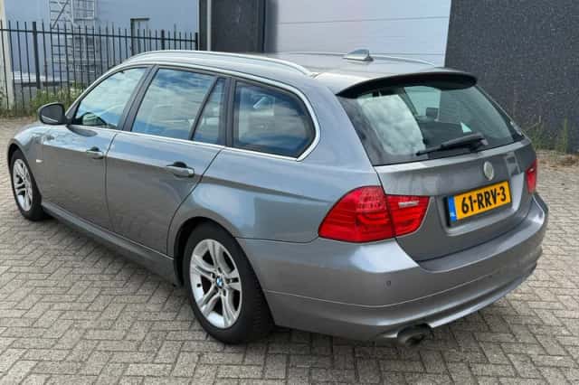 BMW 3-Serie (2011) thumbnail 2