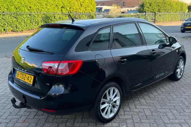SEAT Ibiza (2014) thumbnail 3