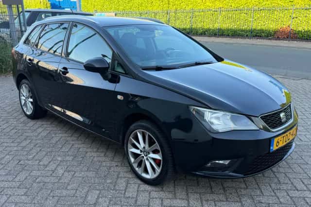 SEAT Ibiza (2014) thumbnail 4