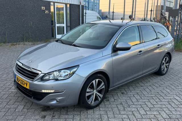 Peugeot 308 (2015) thumbnail 1