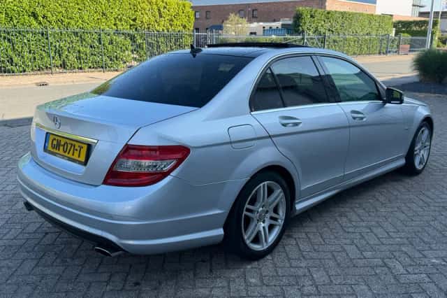 Mercedes-Benz C-Klasse (2008) thumbnail 3