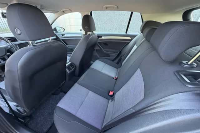 Volkswagen Golf (2013) thumbnail 6