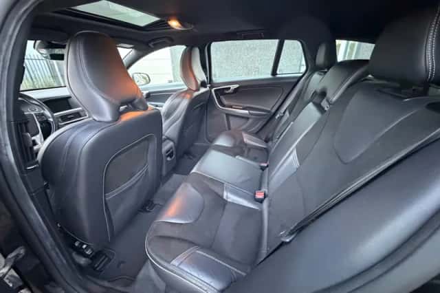 Volvo V60 (2016) thumbnail 6