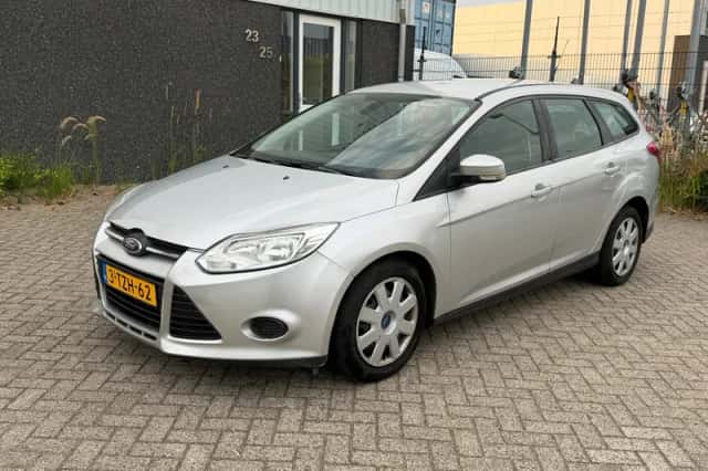 Ford Focus (2014) thumbnail 1