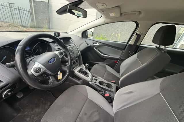 Ford Focus (2014) thumbnail 5