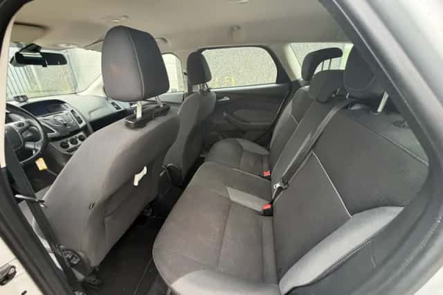 Ford Focus (2014) thumbnail 6