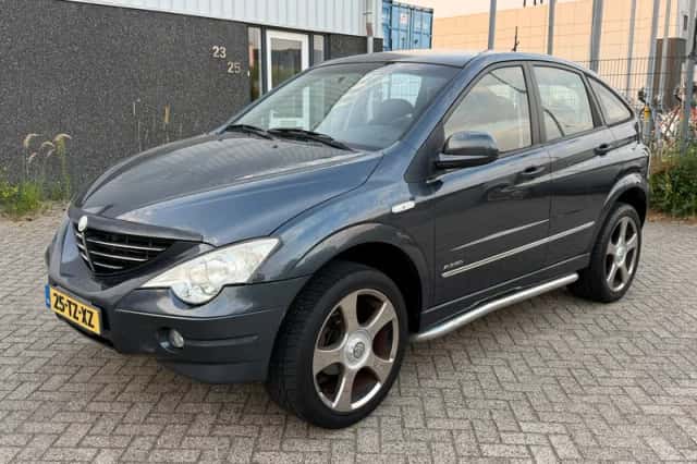 SsangYong Actyon (2007) thumbnail 1