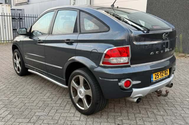 SsangYong Actyon (2007) thumbnail 2