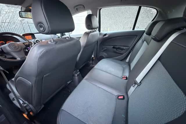Opel Corsa (2008) thumbnail 6