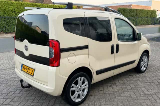 Fiat Qubo (2009) thumbnail 3