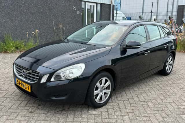 Volvo V60 (2011) thumbnail 1