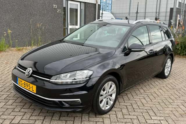 Volkswagen Golf (2019) thumbnail 1