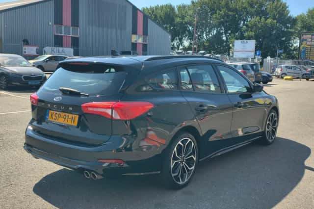 Ford Focus (2019) thumbnail 5