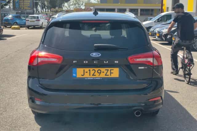 Ford Focus (2020) thumbnail 4