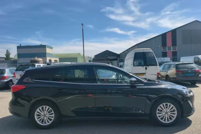 Ford Focus (2020) thumbnail 6