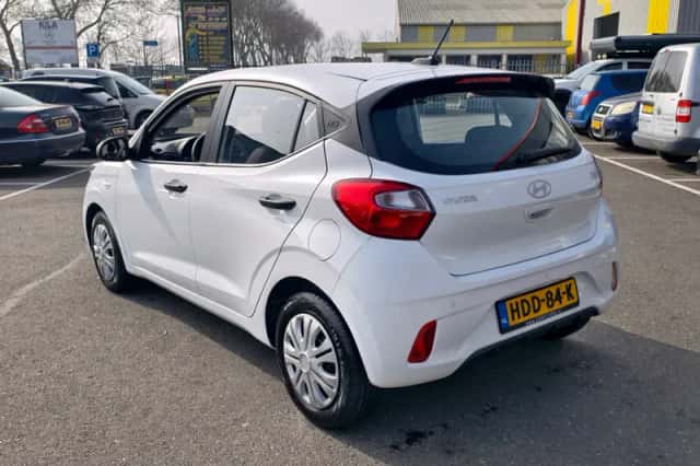Hyundai i10 (2025) thumbnail 3