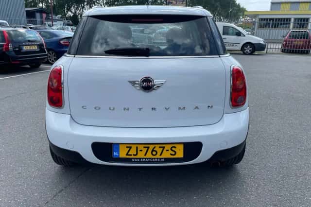 MINI Countryman (2014) thumbnail 4