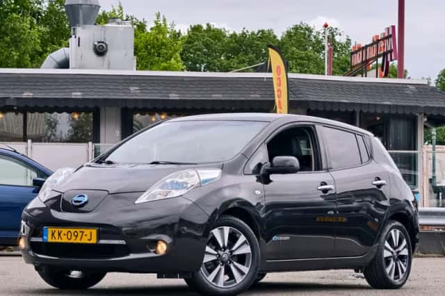 Nissan Leaf (2016) thumbnail 1