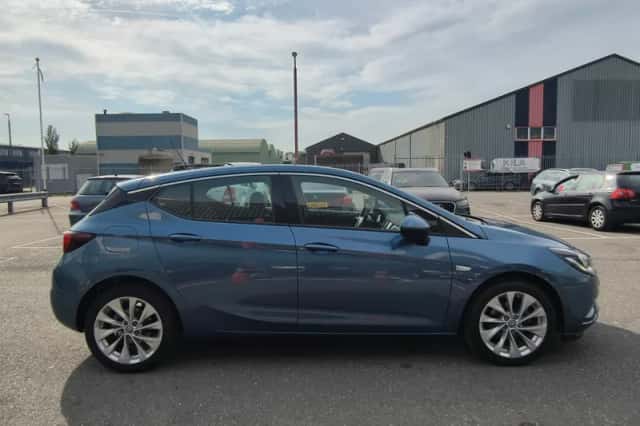 Opel Astra (2016) thumbnail 6