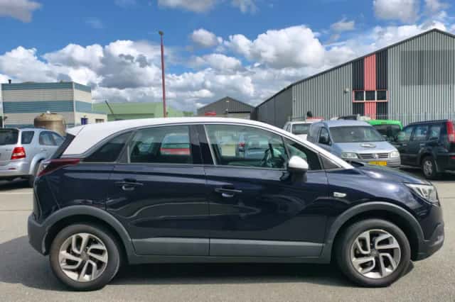 Opel Crossland X (2019) thumbnail 6