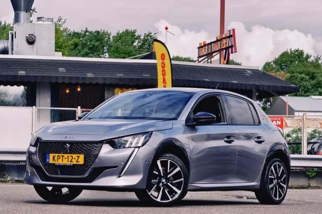 Peugeot 208 (2021) thumbnail 1