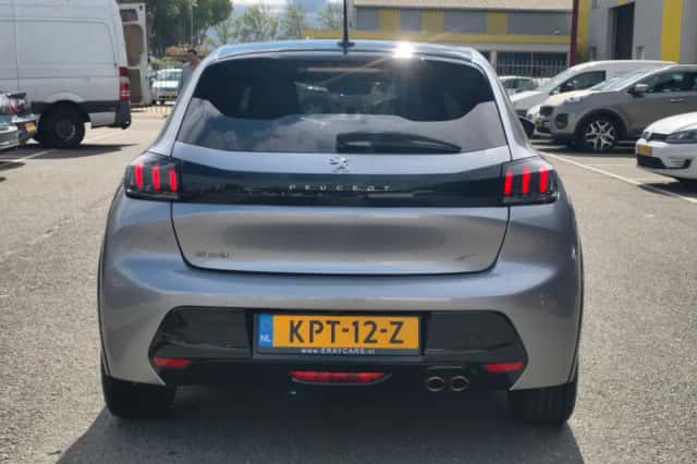 Peugeot 208 (2021) thumbnail 4