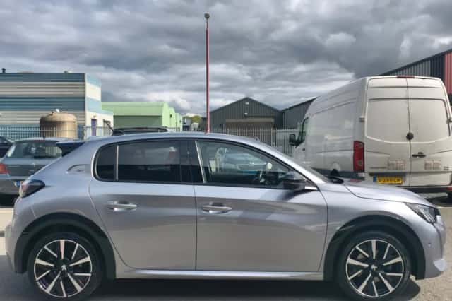 Peugeot 208 (2021) thumbnail 6