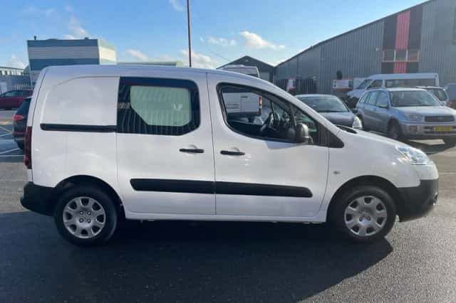 Peugeot Partner (2014) thumbnail 6