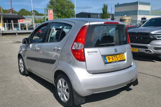 Suzuki Splash (2009) thumbnail 3