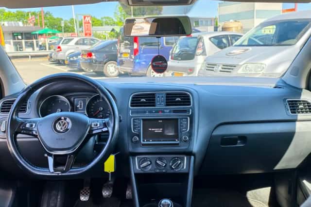 Volkswagen Polo (2017) thumbnail 4
