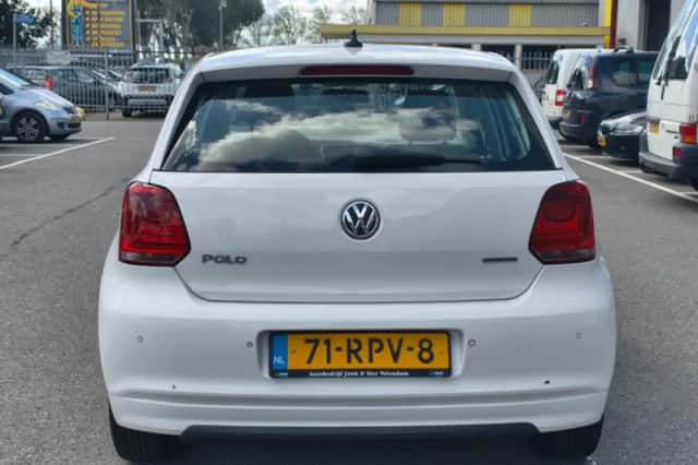Volkswagen Polo (2011) thumbnail 4