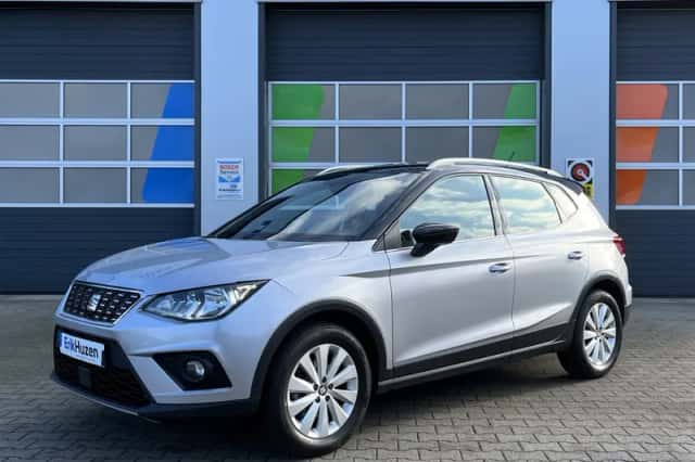 SEAT Arona (2021) thumbnail 3