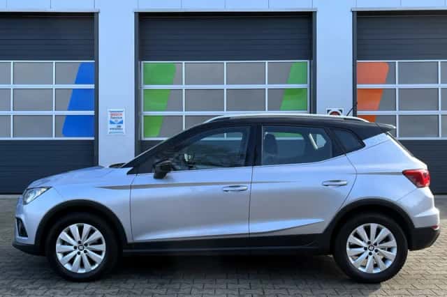 SEAT Arona (2021) thumbnail 4