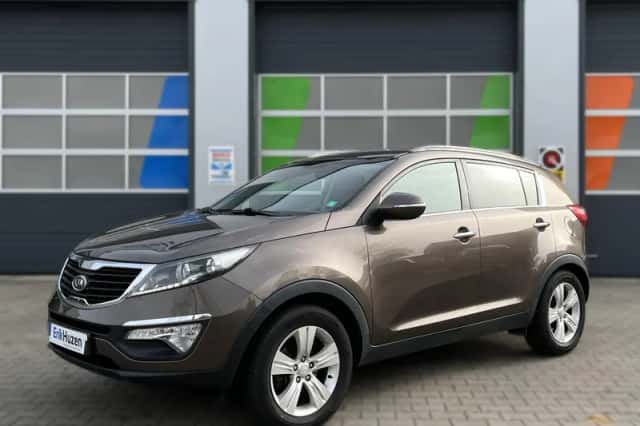 Kia Sportage (2012) thumbnail 1