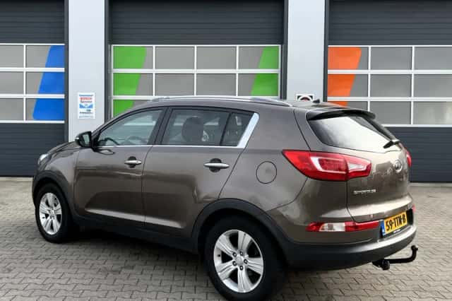 Kia Sportage (2012) thumbnail 4