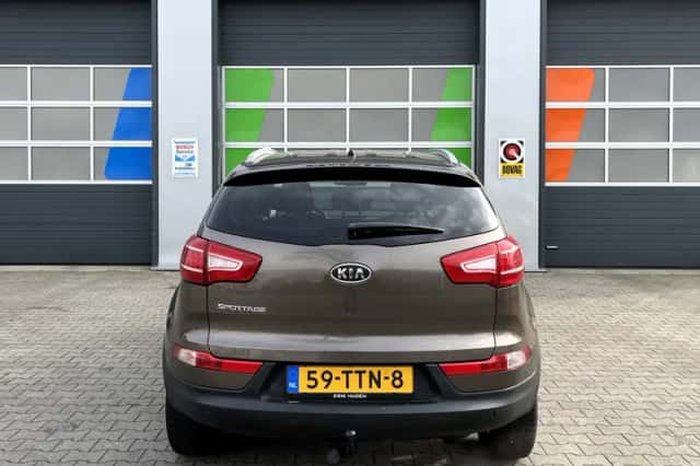 Kia Sportage (2012) thumbnail 5