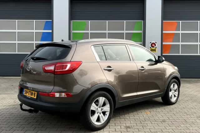 Kia Sportage (2012) thumbnail 6