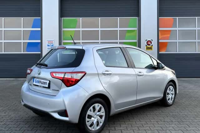 Toyota Yaris (2018) thumbnail 6