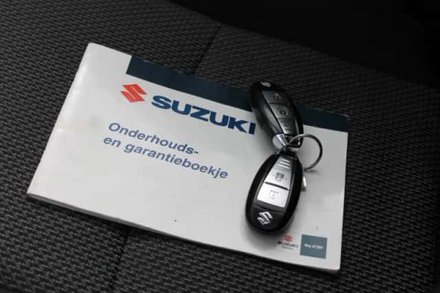 Suzuki SX4 (2014) thumbnail 4
