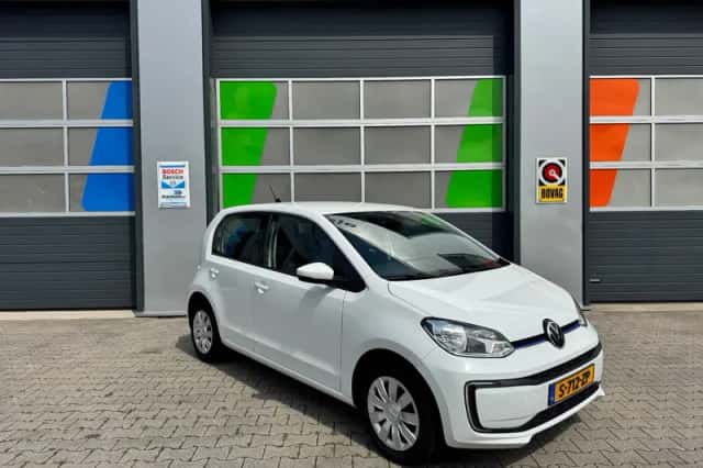 Volkswagen Up (2020) thumbnail 3