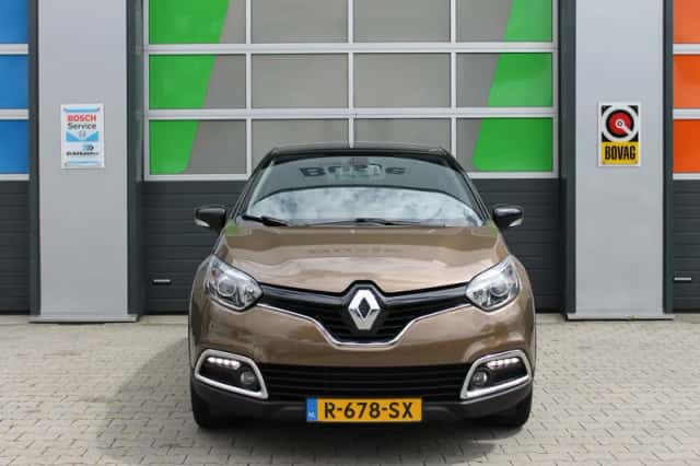 Renault Captur (2016) thumbnail 3