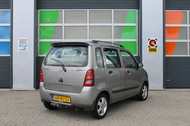 Suzuki WAGON R+ (2003) thumbnail 6