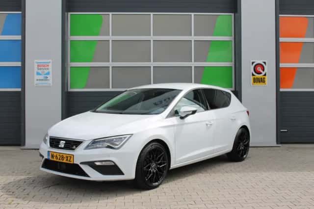 SEAT Leon (2018) thumbnail 1