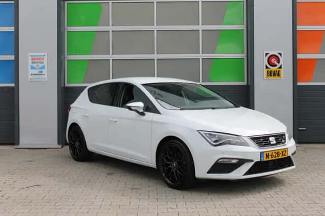 SEAT Leon (2018) thumbnail 4