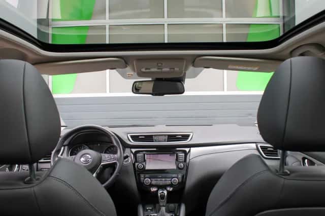 Nissan Qashqai (2019) thumbnail 2