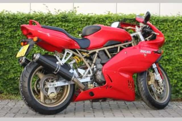 Ducati 900 (1999) thumbnail 5