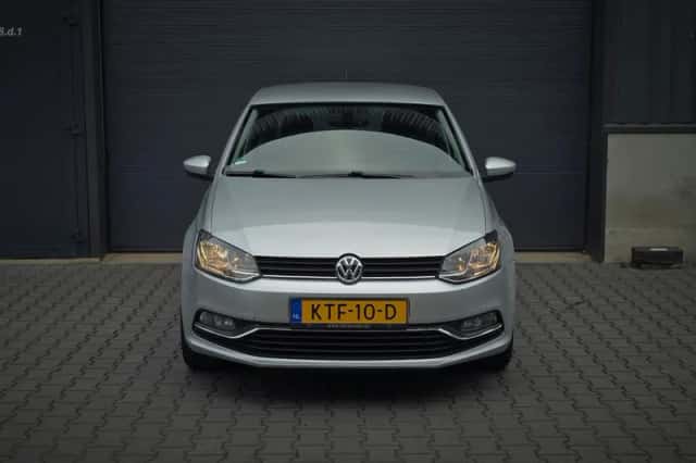 Volkswagen Polo (2014) thumbnail 2