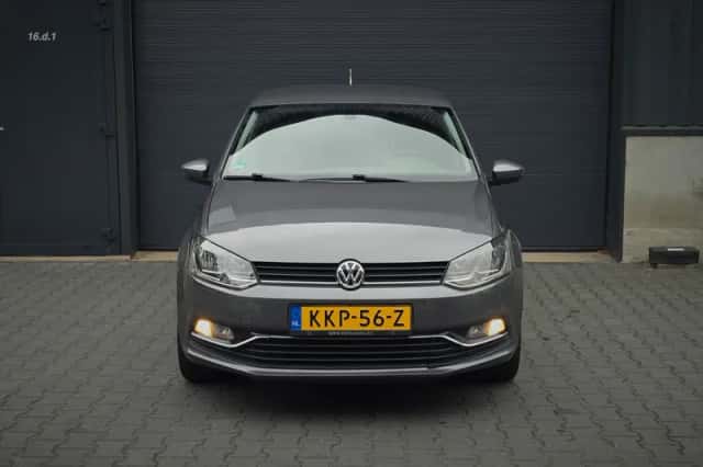 Volkswagen Polo (2014) thumbnail 2