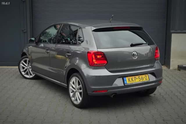 Volkswagen Polo (2014) thumbnail 6