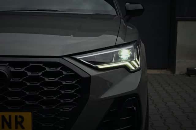 Audi Q3 Sportback (2020) thumbnail 3